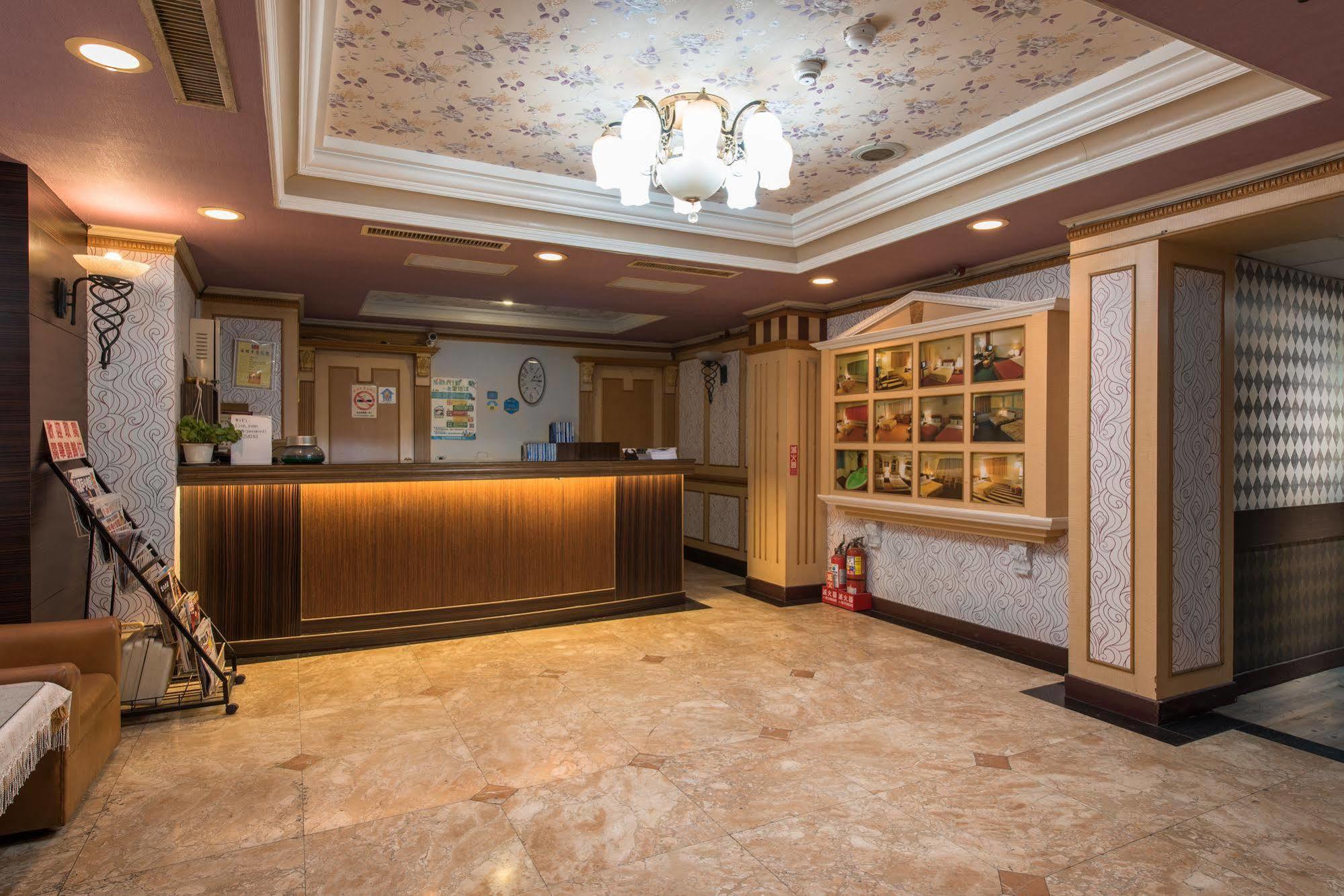 Lotus Yuan Business Hotel Чжунли Екстериор снимка
